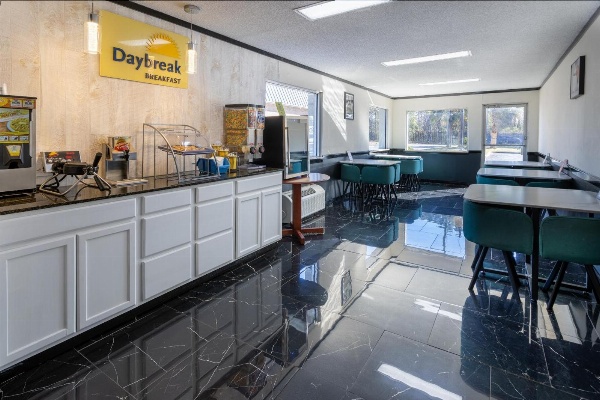 Days Inn by Wyndham Columbia Main image